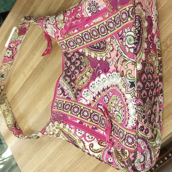 Vera Bradley Handbags - VERA BRADLEY Large Fabric Shoulder/Handbag Zip Top Close EUC